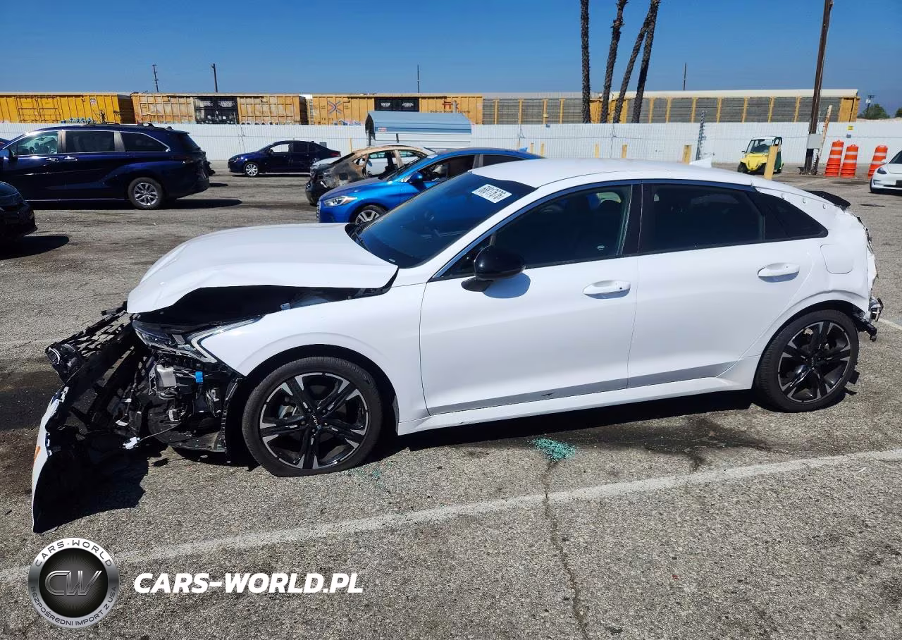 2023 Kia K5 Gt Line