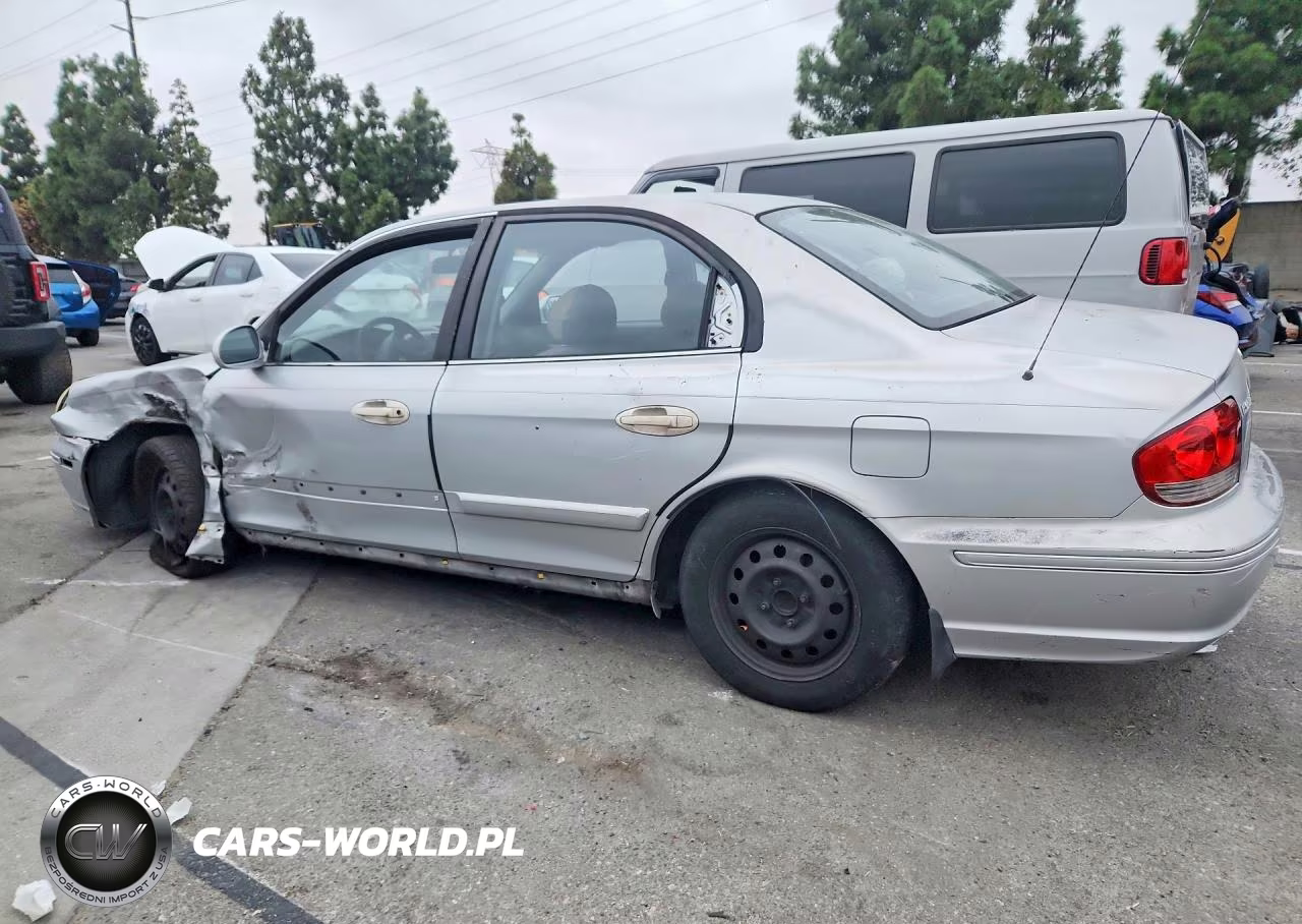 2002 Hyundai Sonata Base VIN:KMHWF25S32A681777 - 2
