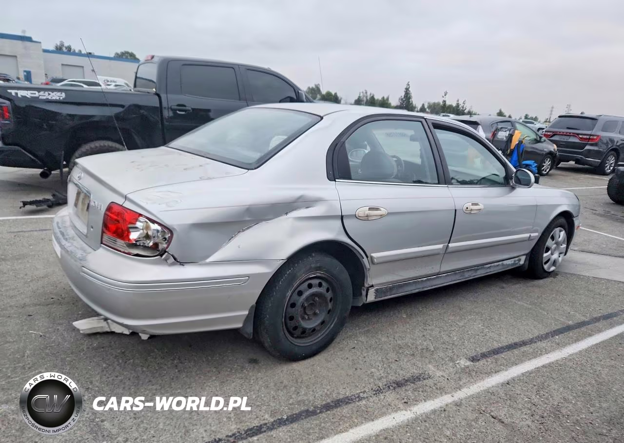 2002 Hyundai Sonata Base VIN:KMHWF25S32A681777 - 3