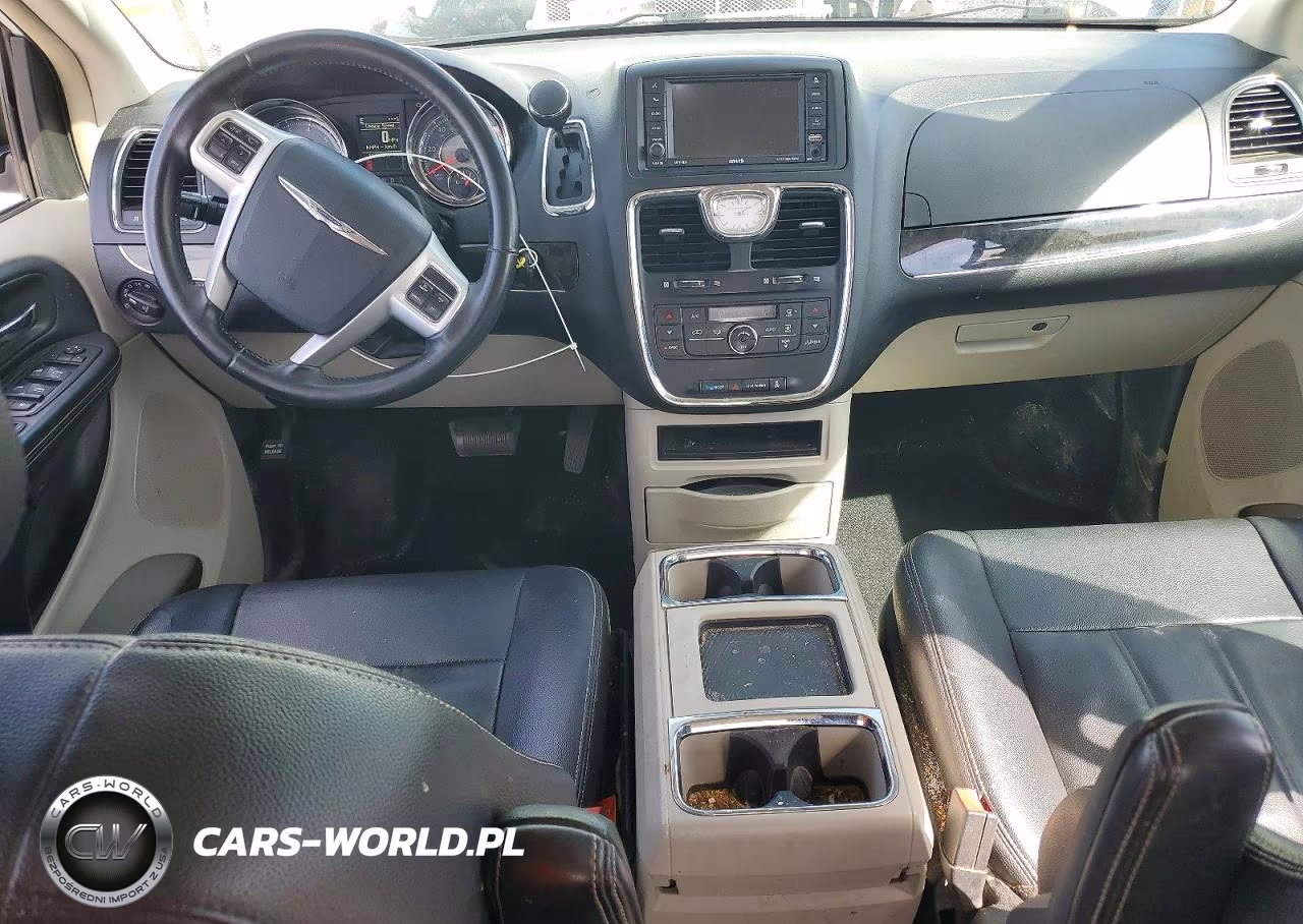 2016 Chrysler Town & Country Touring VIN:2C4RC1BG8GR261066 - 8
