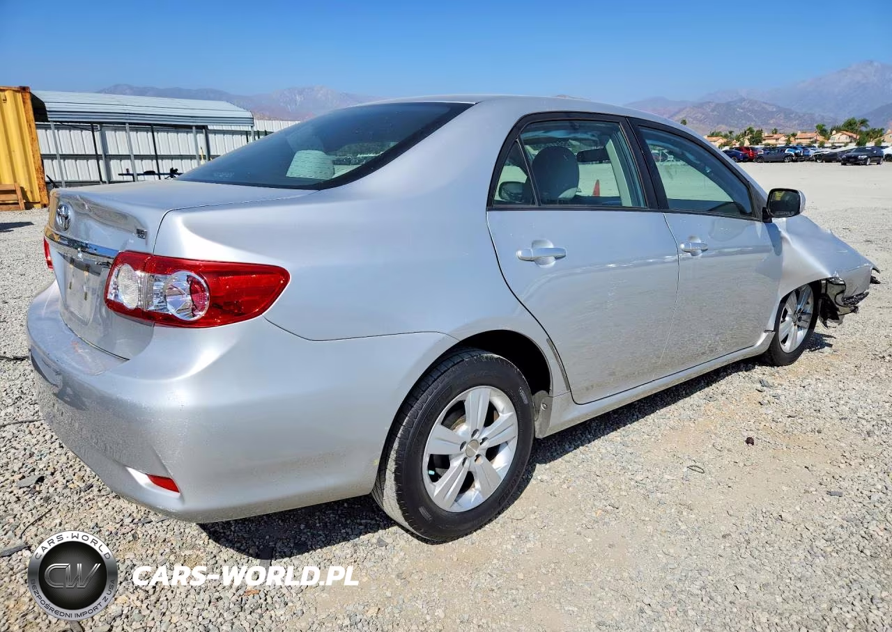 2011 Toyota Corolla Le VIN:JTDBU4EE0B9146258 - 3