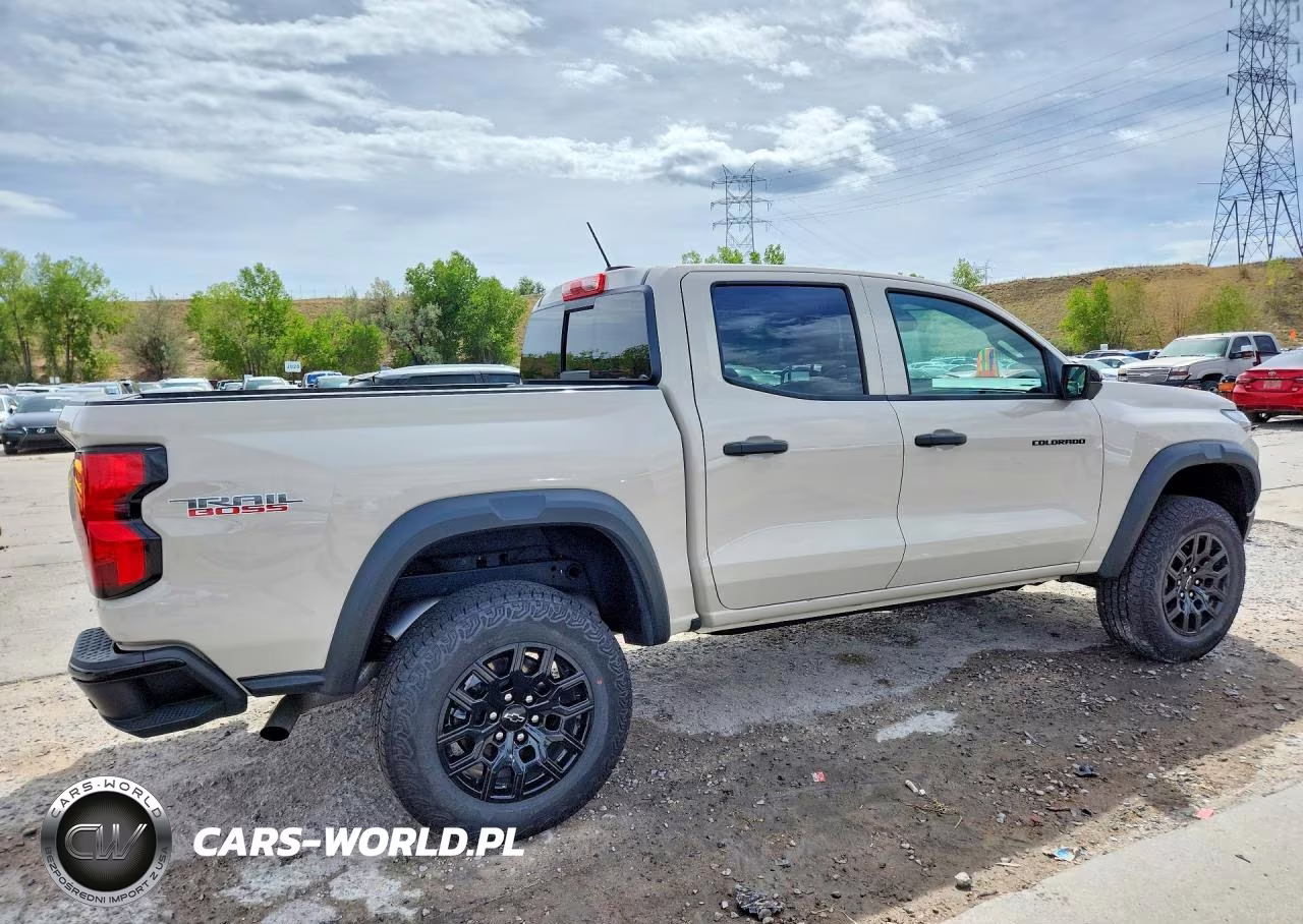 2026 Chevrolet Colorado Trail Boss VIN:1GCPTEEKXT1149673 - 3