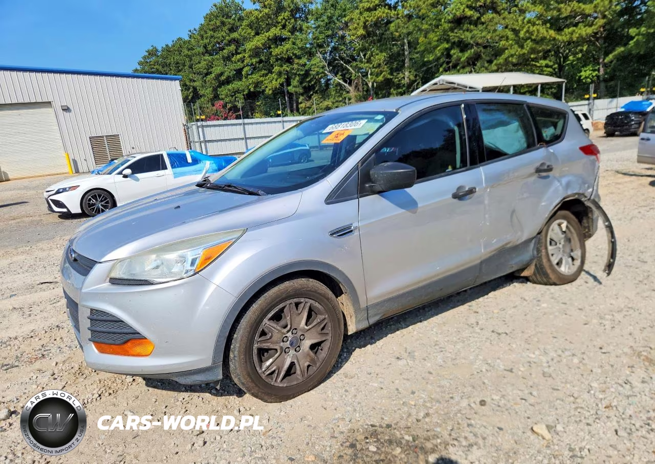 2015 Ford Escape S VIN:1FMCU0F7XFUC10656 - 1