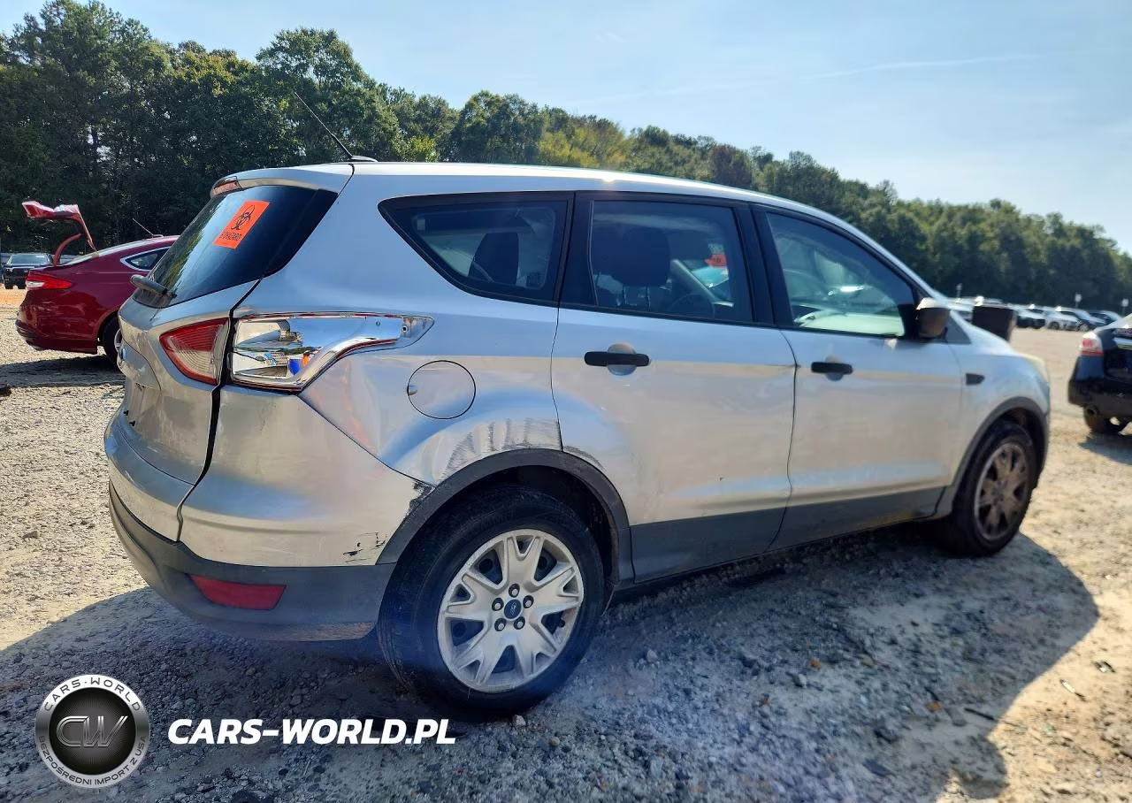 2015 Ford Escape S VIN:1FMCU0F7XFUC10656 - 3