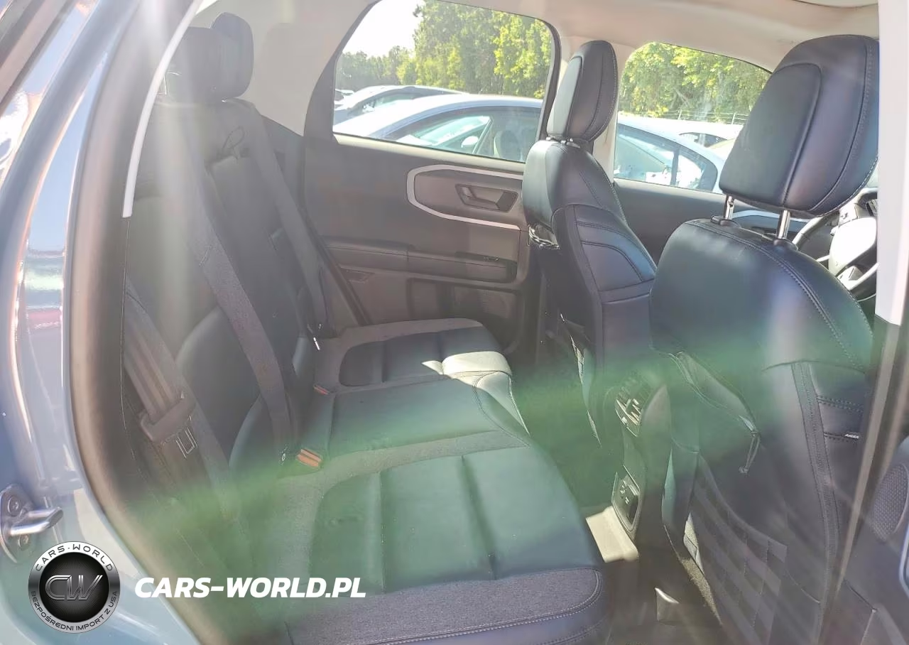 2022 Ford Bronco Sport Outer Banks VIN:3FMCR9C69NRD38684 - 11