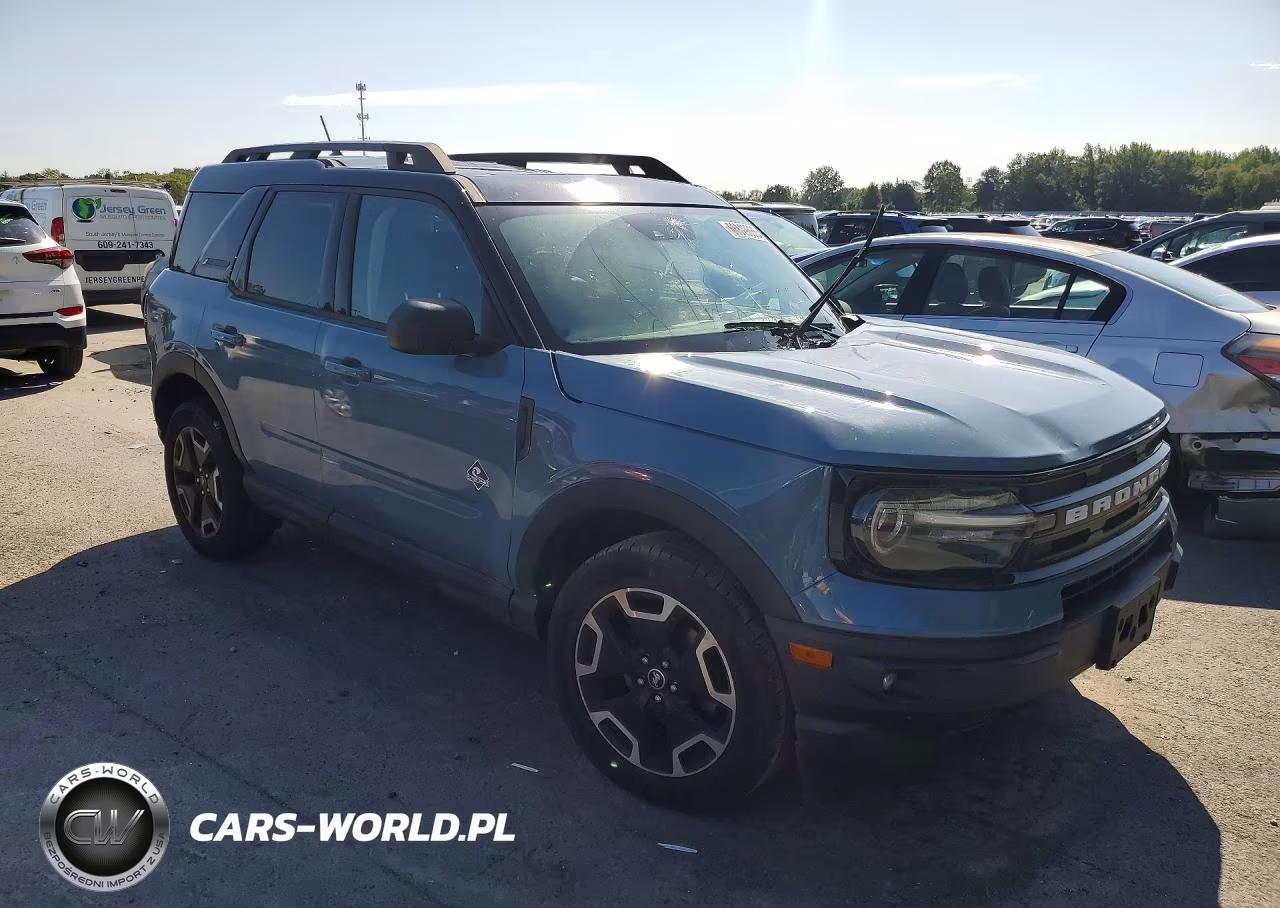 2022 Ford Bronco Sport Outer Banks VIN:3FMCR9C69NRD38684 - 4