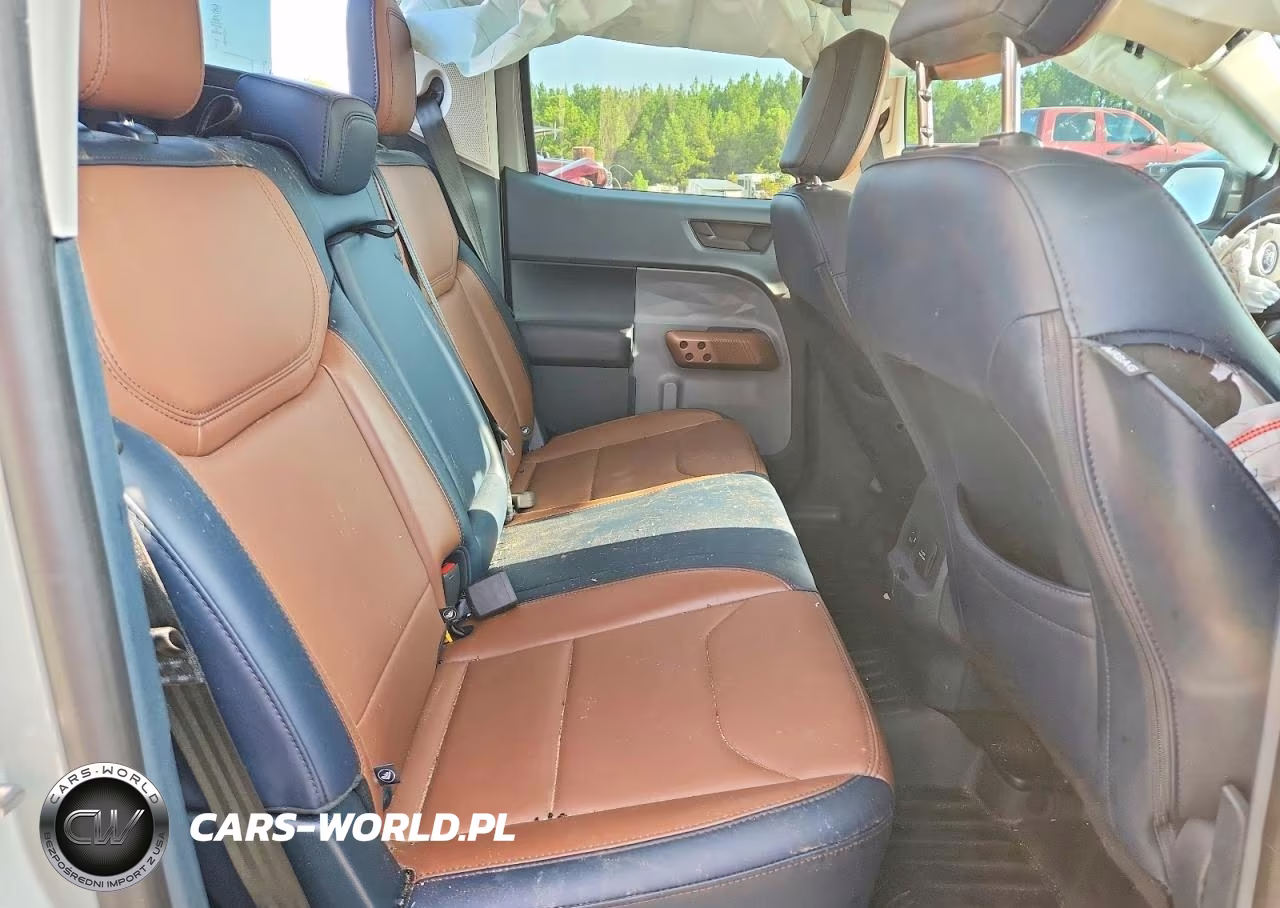 2024 Ford Maverick Lariat VIN:3FTTW8M38RRB35741 - 10