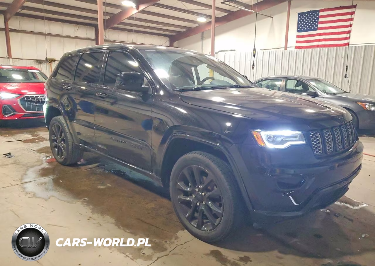 2020 Jeep Grand Cherokee Laredo VIN:1C4RJFAG3LC157513 - 4