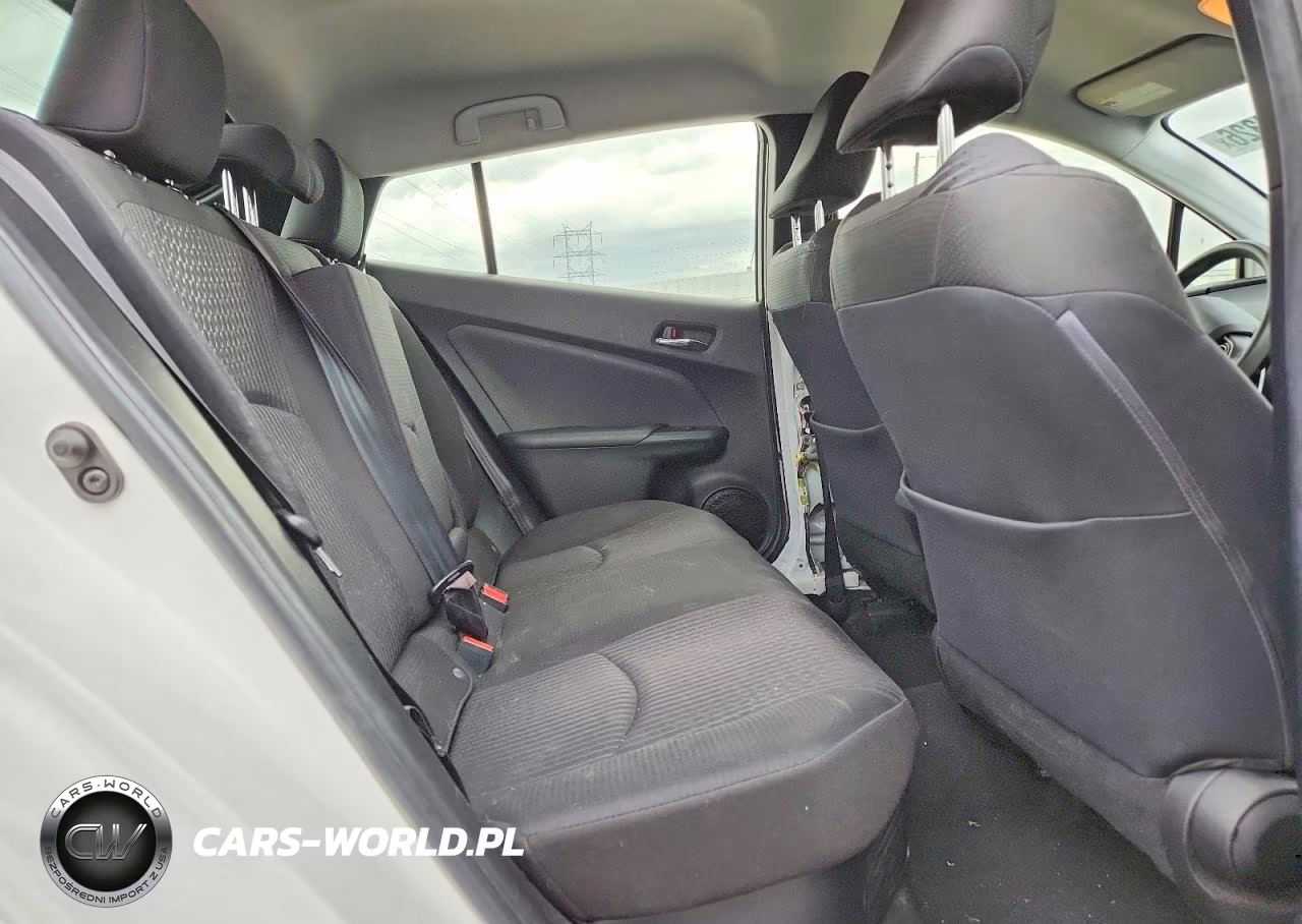 2017 Toyota Prius Two VIN:JTDKBRFU2H3039409 - 10