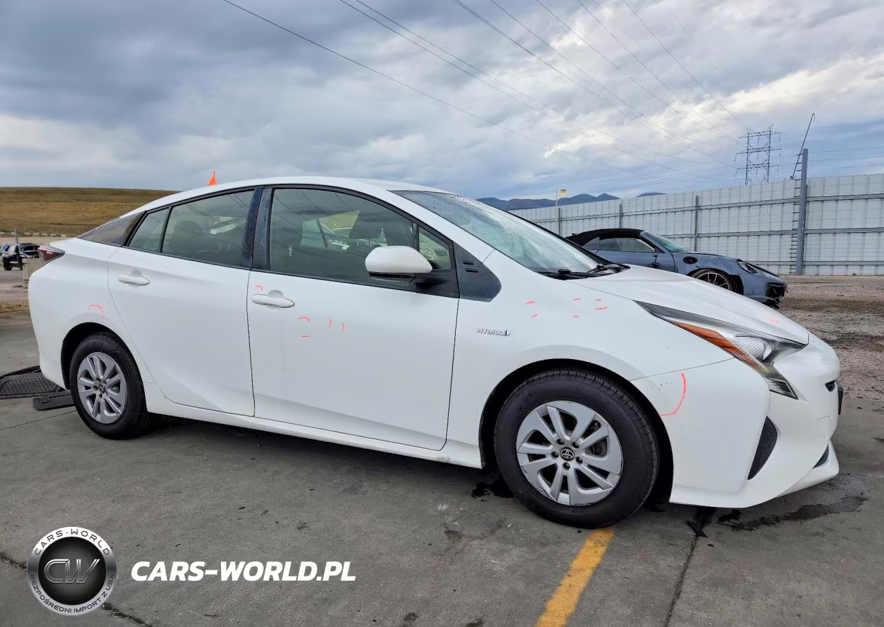 2017 Toyota Prius Two VIN:JTDKBRFU2H3039409 - 4