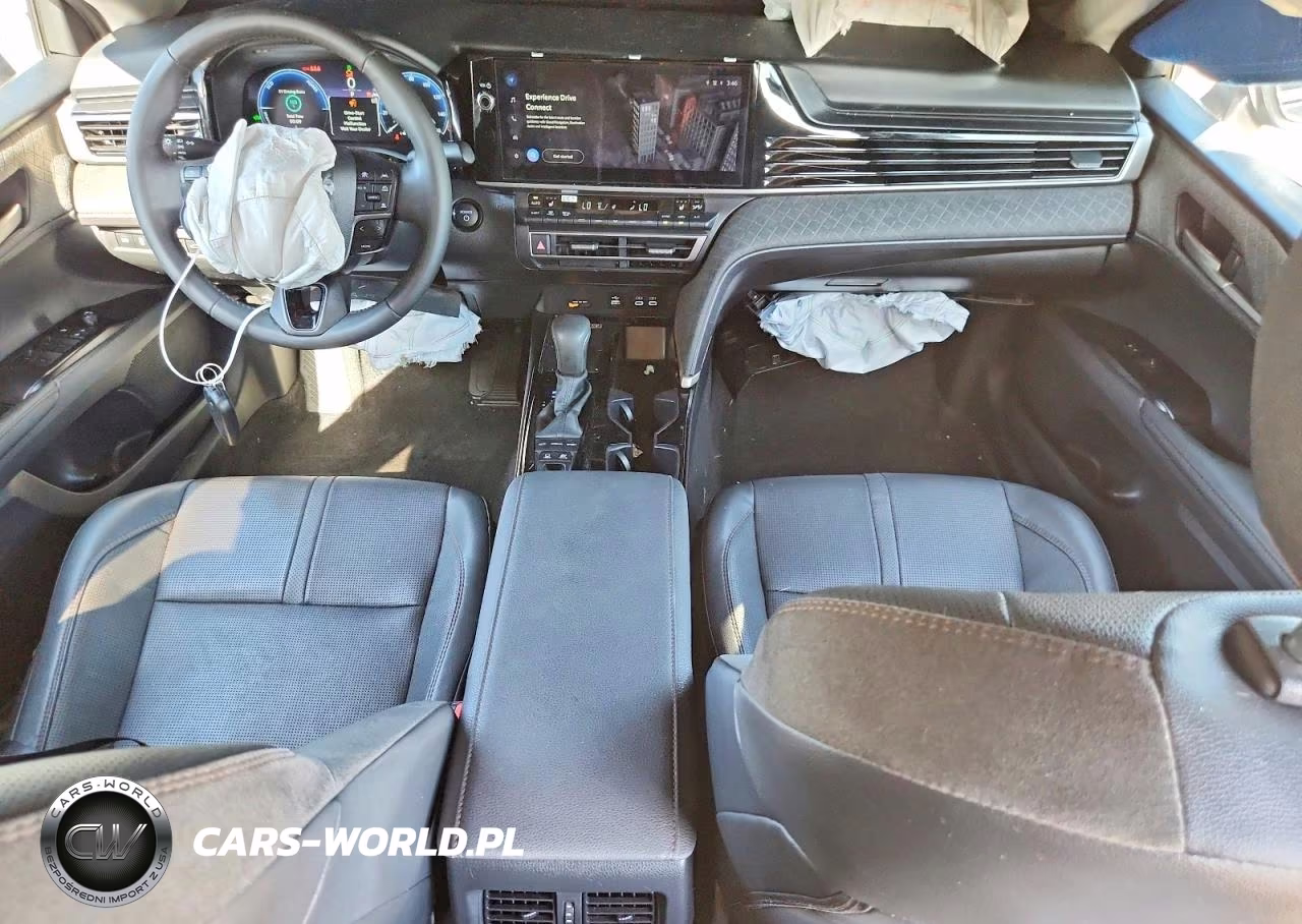 2025 Toyota Camry Xle VIN:4T1DAACKXSU108487 - 8