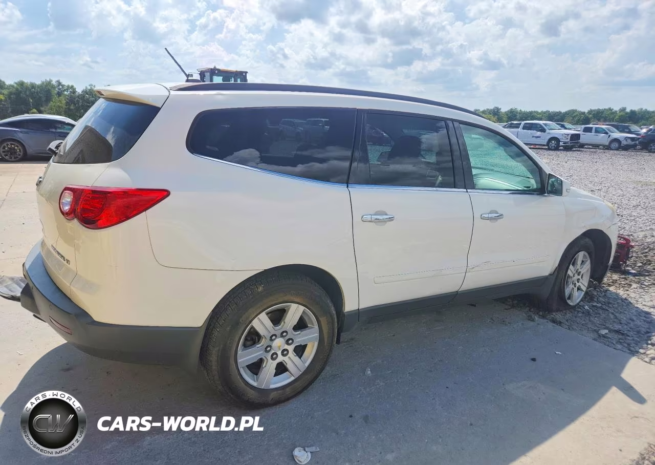 2010 Chevrolet Traverse Lt VIN:1GNLVFED5AJ249619 - 3