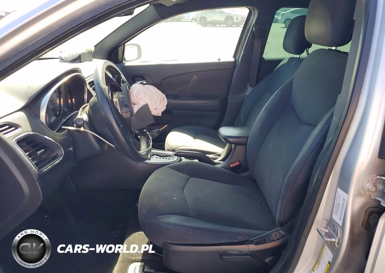 2012 Chrysler 200 Lx VIN:1C3CCBAB4CN289573 - 7