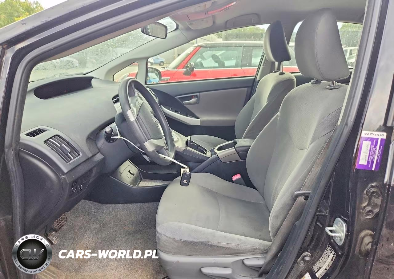 2012 Toyota Prius Two VIN:JTDKN3DU3C1538084 - 7