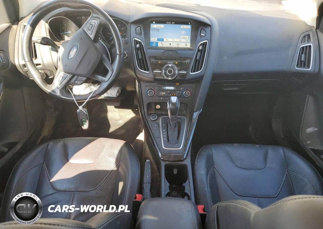 2017 Ford Focus Titanium VIN:1FADP3J27HL238345 - 8