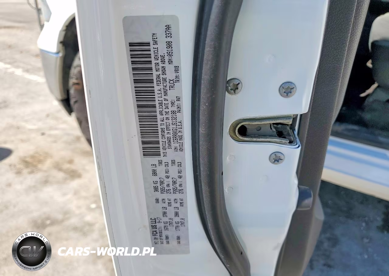 2018 Ram 1500 St VIN:1C6RR6KG1JS132188 - 12