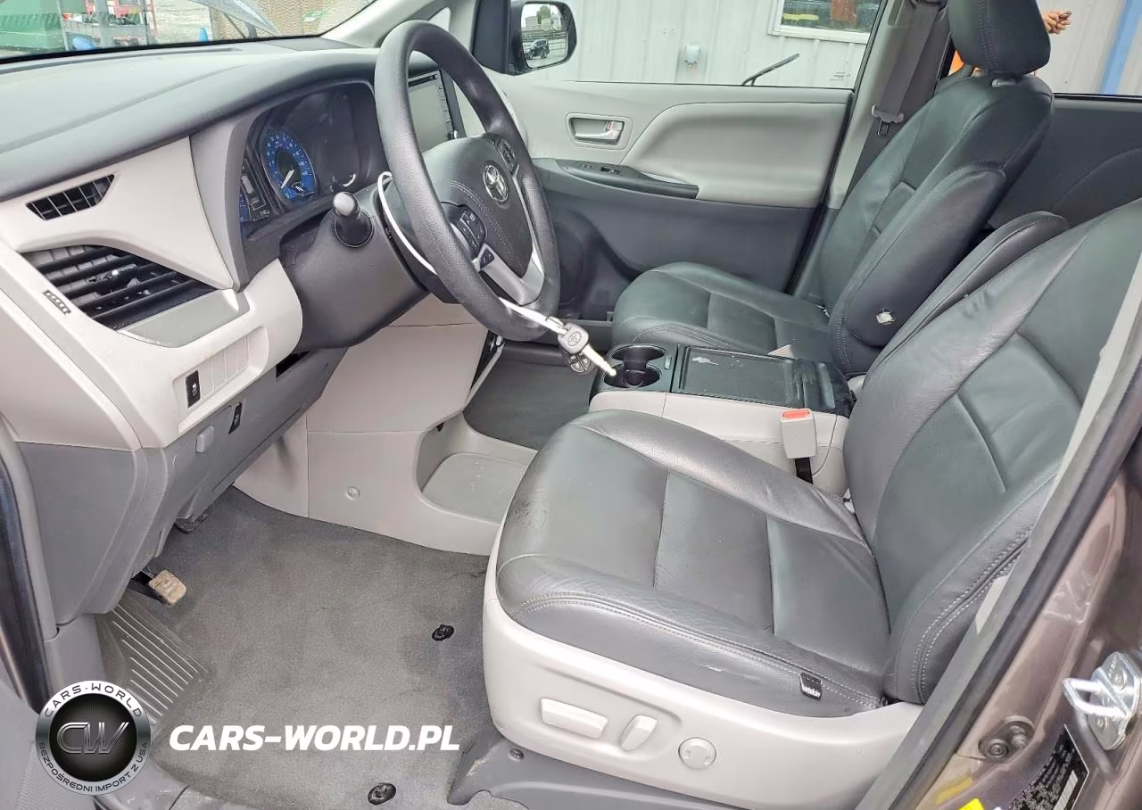 2019 Toyota Sienna Le VIN:5TDKZ3DC9KS006593 - 7