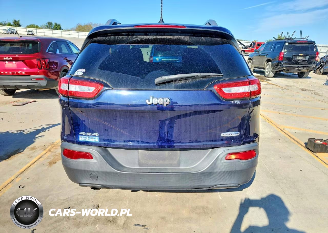 2014 Jeep Cherokee Latitude VIN:1C4PJMCB3EW242074 - 6