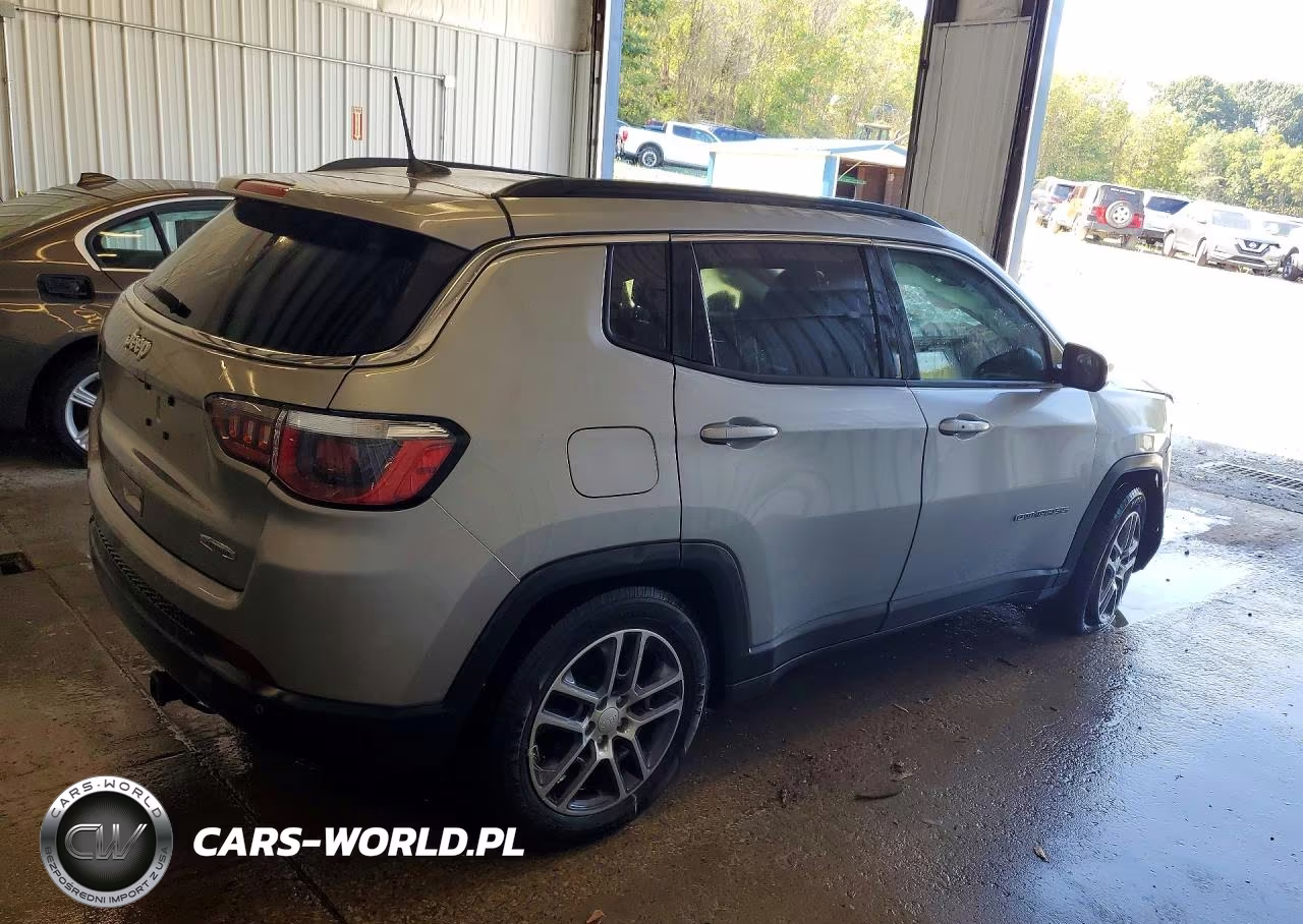 2020 Jeep Compass Latitude VIN:3C4NJCBB7LT162055 - 3