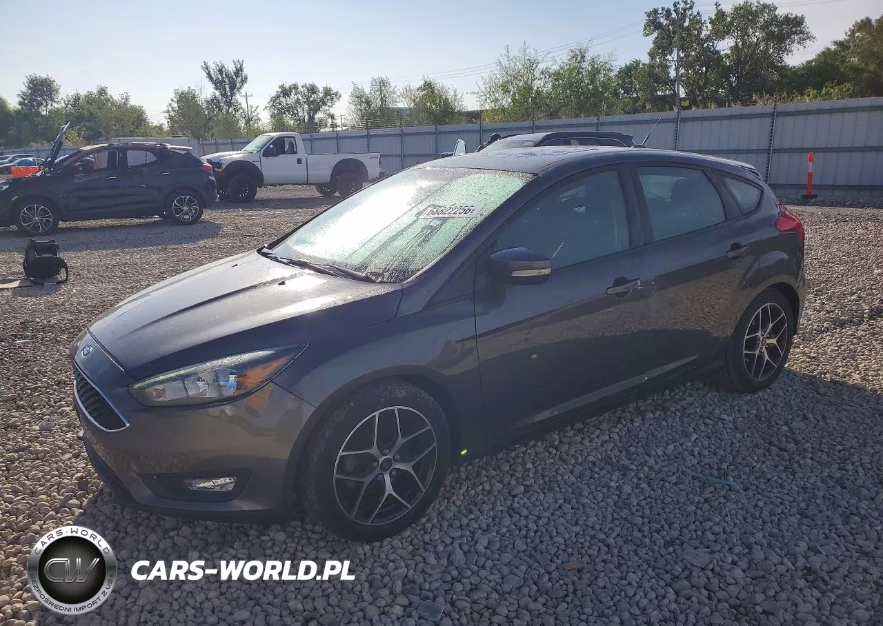 2017 Ford Focus Sel VIN:1FADP3M20HL253684 - 1