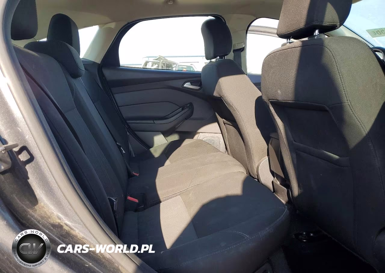 2017 Ford Focus Sel VIN:1FADP3M20HL253684 - 10