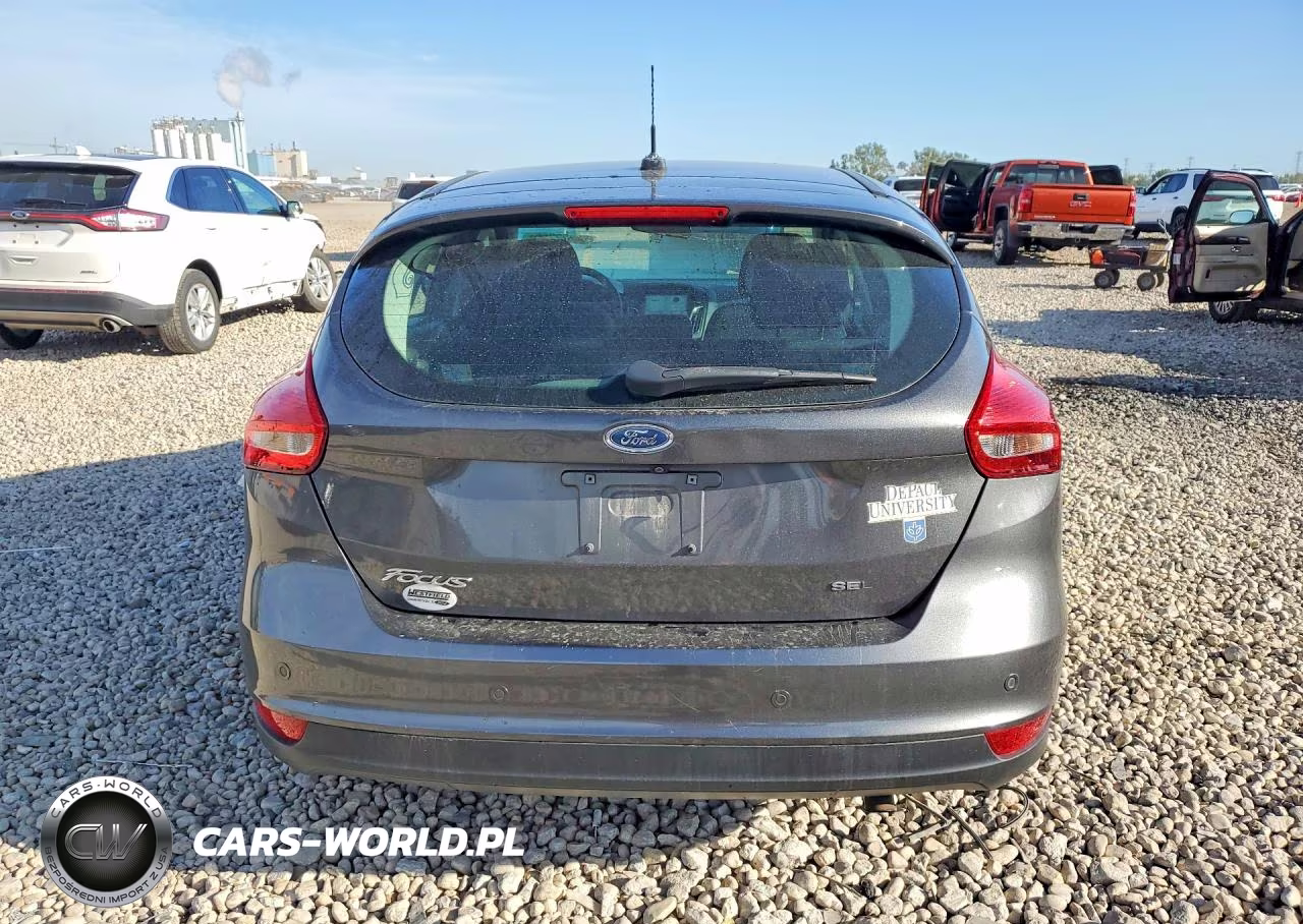 2017 Ford Focus Sel VIN:1FADP3M20HL253684 - 6