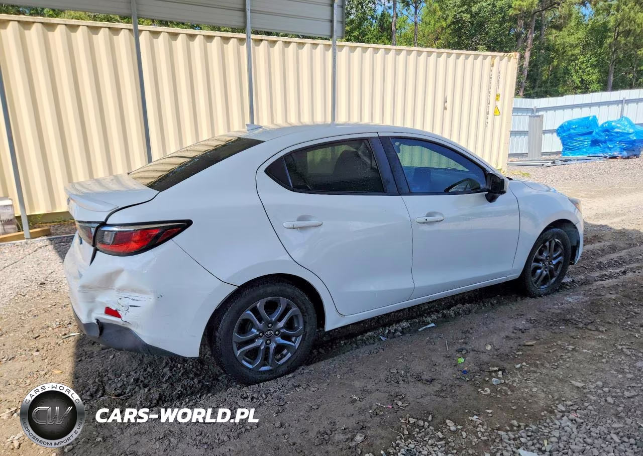 2019 Toyota Yaris Le VIN:3MYDLBYV8KY522406 - 3