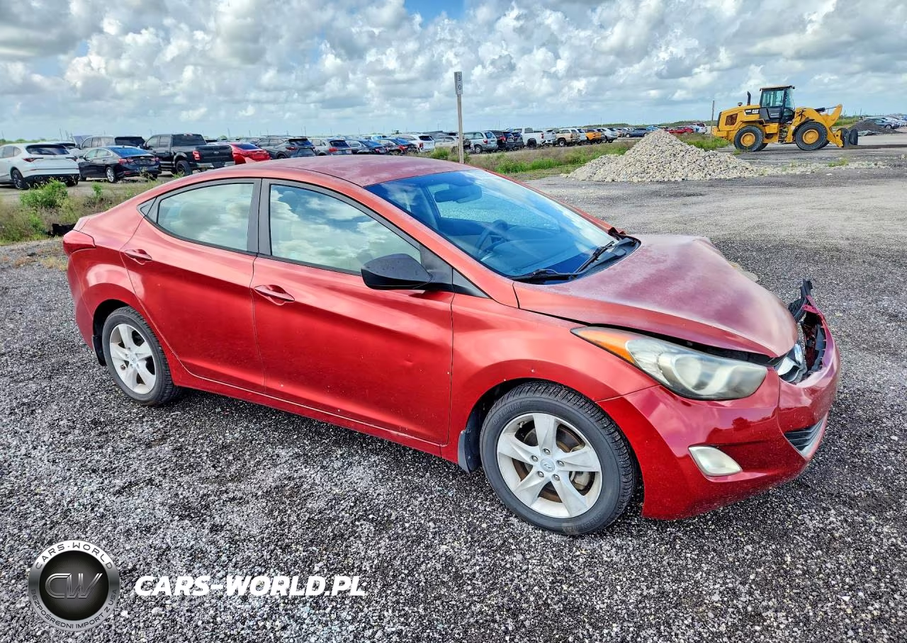 2013 Hyundai Elantra Gls VIN:KMHDH4AE5DU620607 - 4