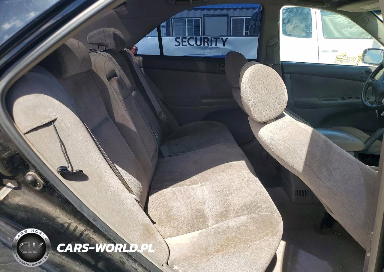 2003 Toyota Camry Le VIN:JTDBE30K530179427 - 10