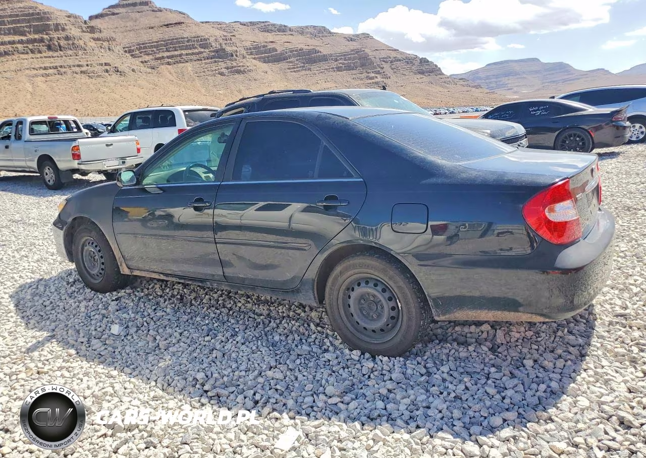 2003 Toyota Camry Le VIN:JTDBE30K530179427 - 2