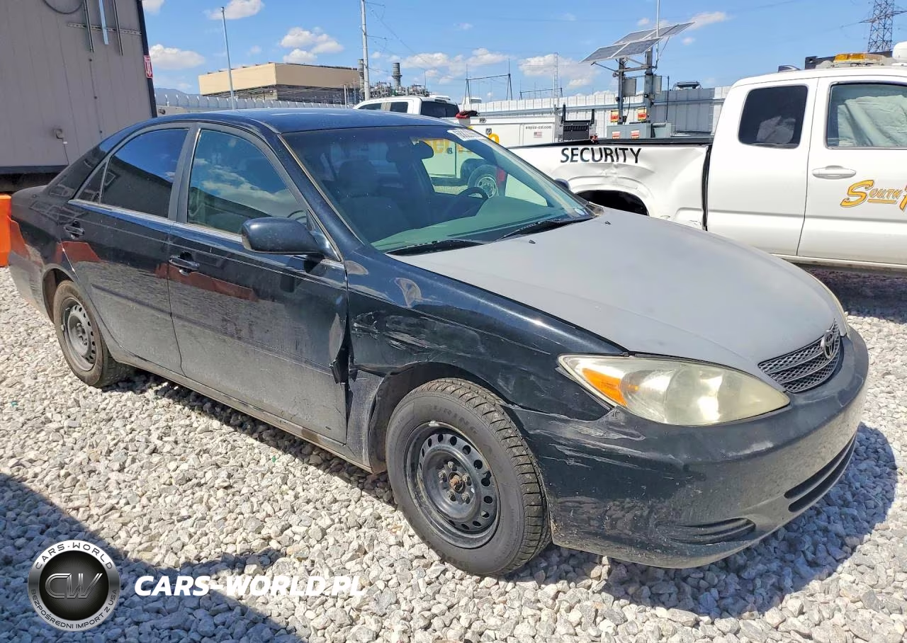 2003 Toyota Camry Le VIN:JTDBE30K530179427 - 4