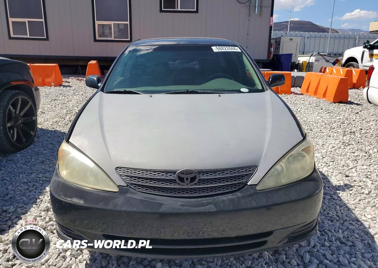2003 Toyota Camry Le VIN:JTDBE30K530179427 - 5