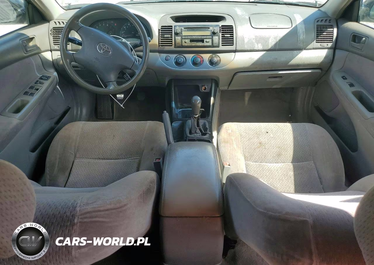 2003 Toyota Camry Le VIN:JTDBE30K530179427 - 8
