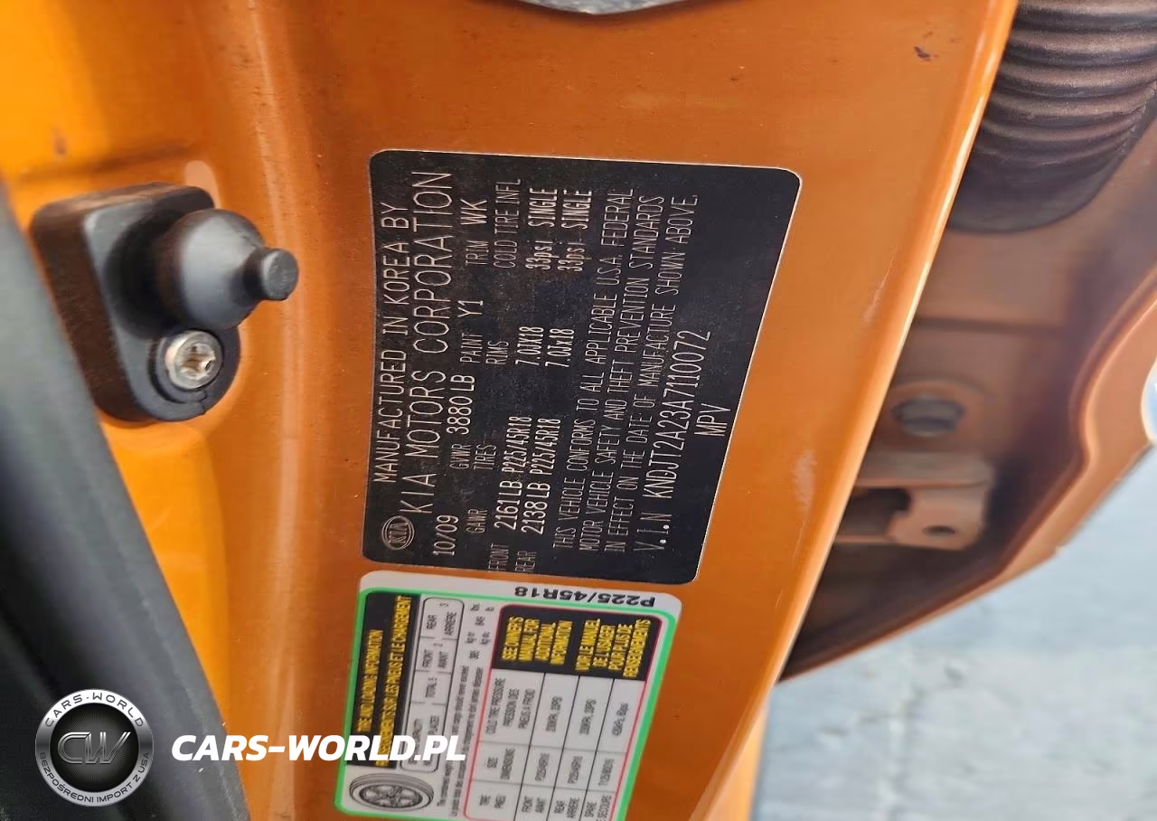 2010 Kia Soul + VIN:KNDJT2A23A7110072 - 12