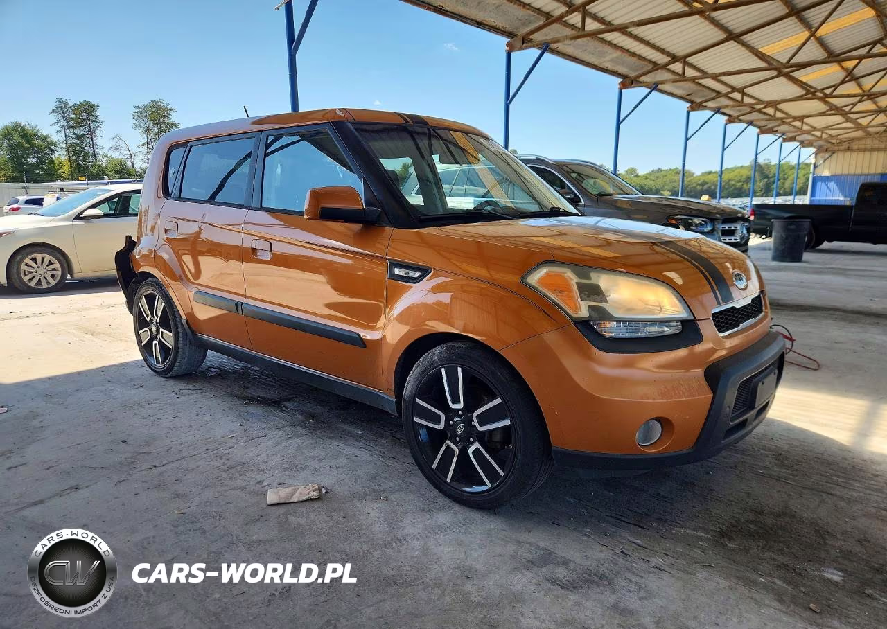 2010 Kia Soul + VIN:KNDJT2A23A7110072 - 4