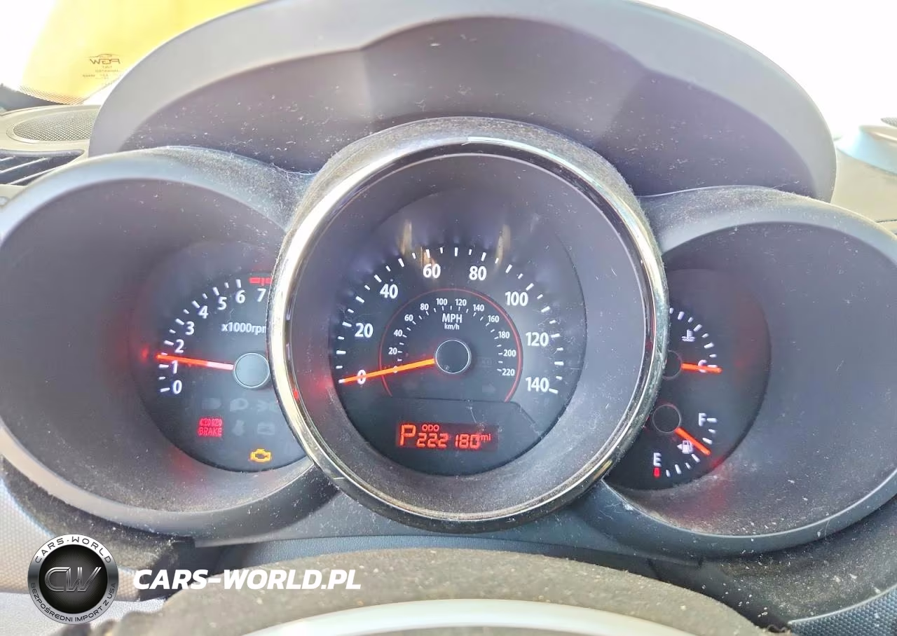 2010 Kia Soul + VIN:KNDJT2A23A7110072 - 9