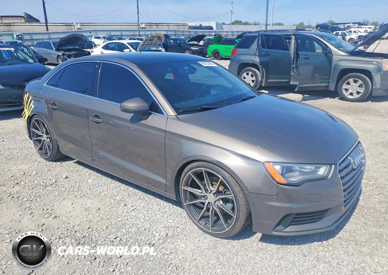 2016 Audi A3 Premium Plus VIN:WAUE8GFFXG1044379 - 4