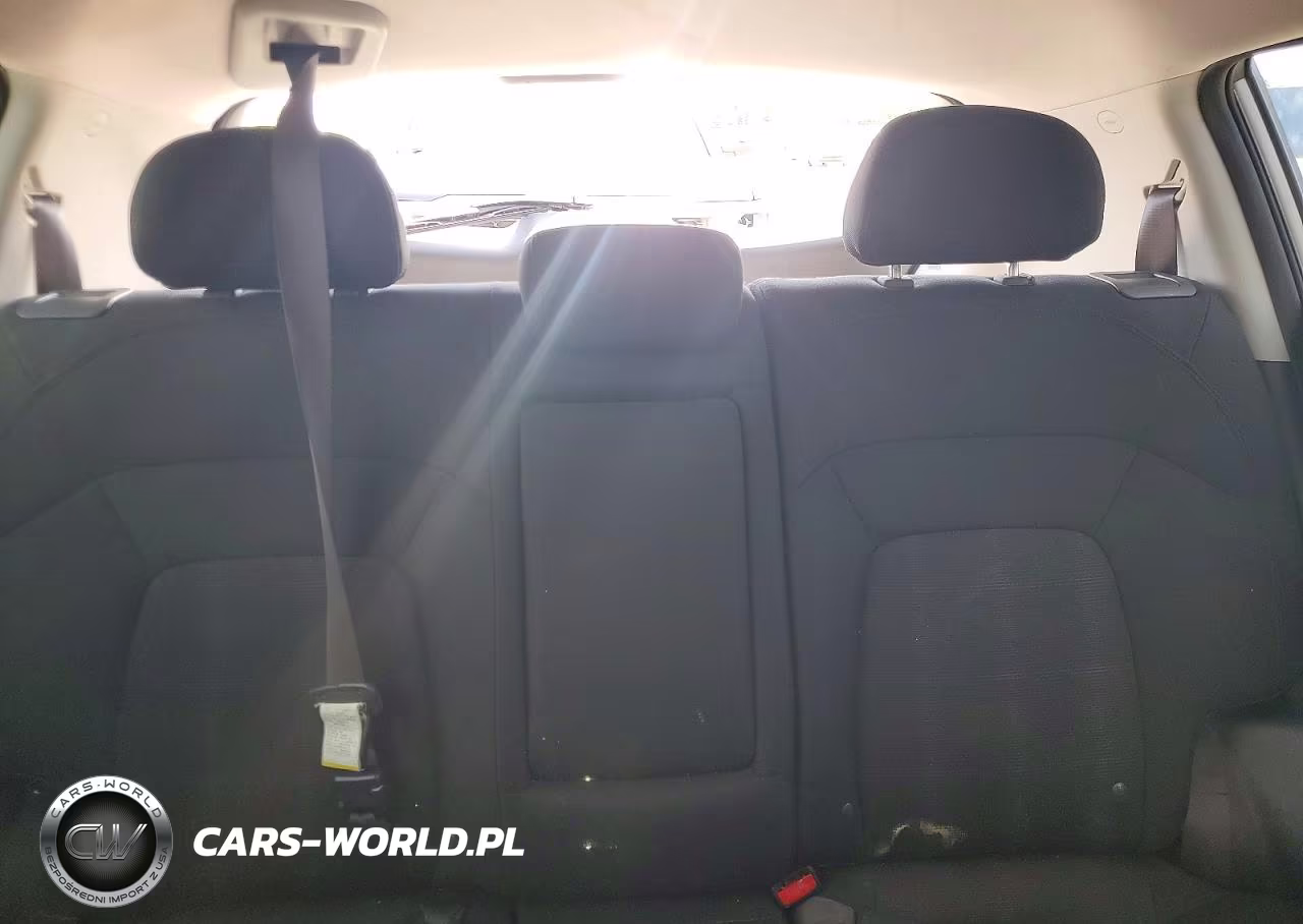 2011 Kia Sportage Lx VIN:KNDPBCA23B7013023 - 10