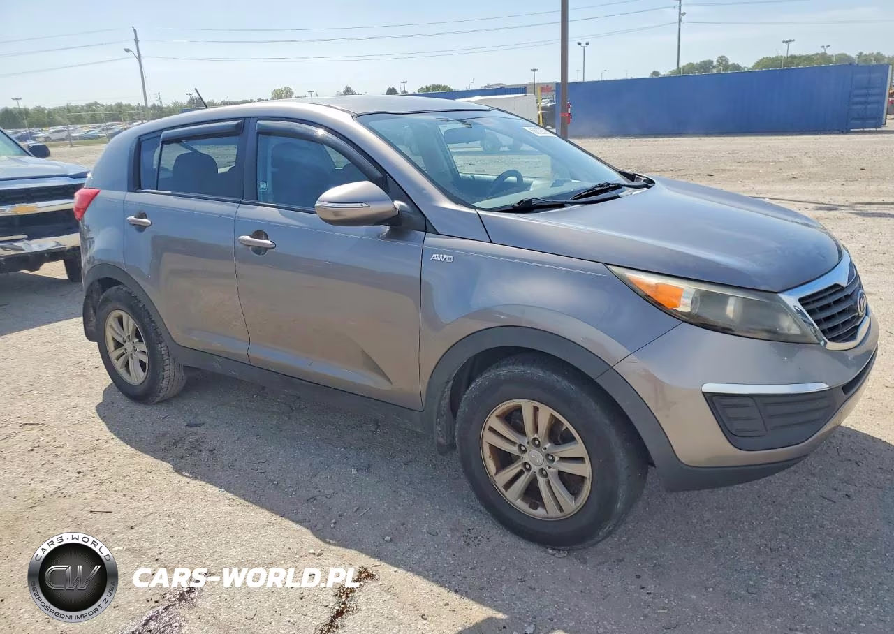 2011 Kia Sportage Lx VIN:KNDPBCA23B7013023 - 4