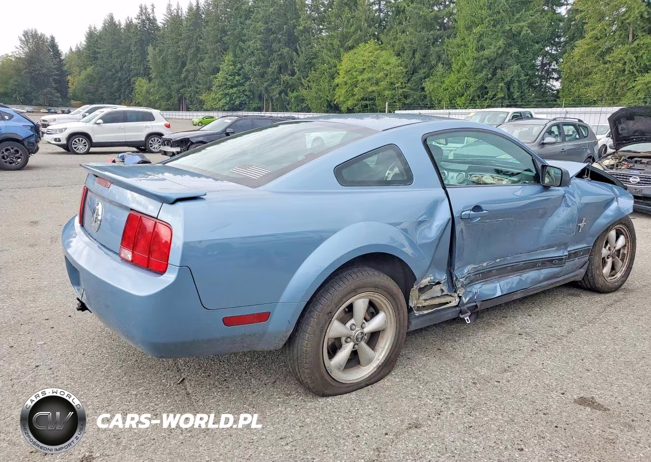 2007 Ford Mustang VIN:1ZVFT80N275270594 - 3