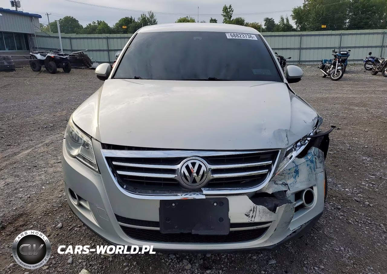 2010 Volkswagen Tiguan S VIN:WVGBV7AX6AW526626 - 5