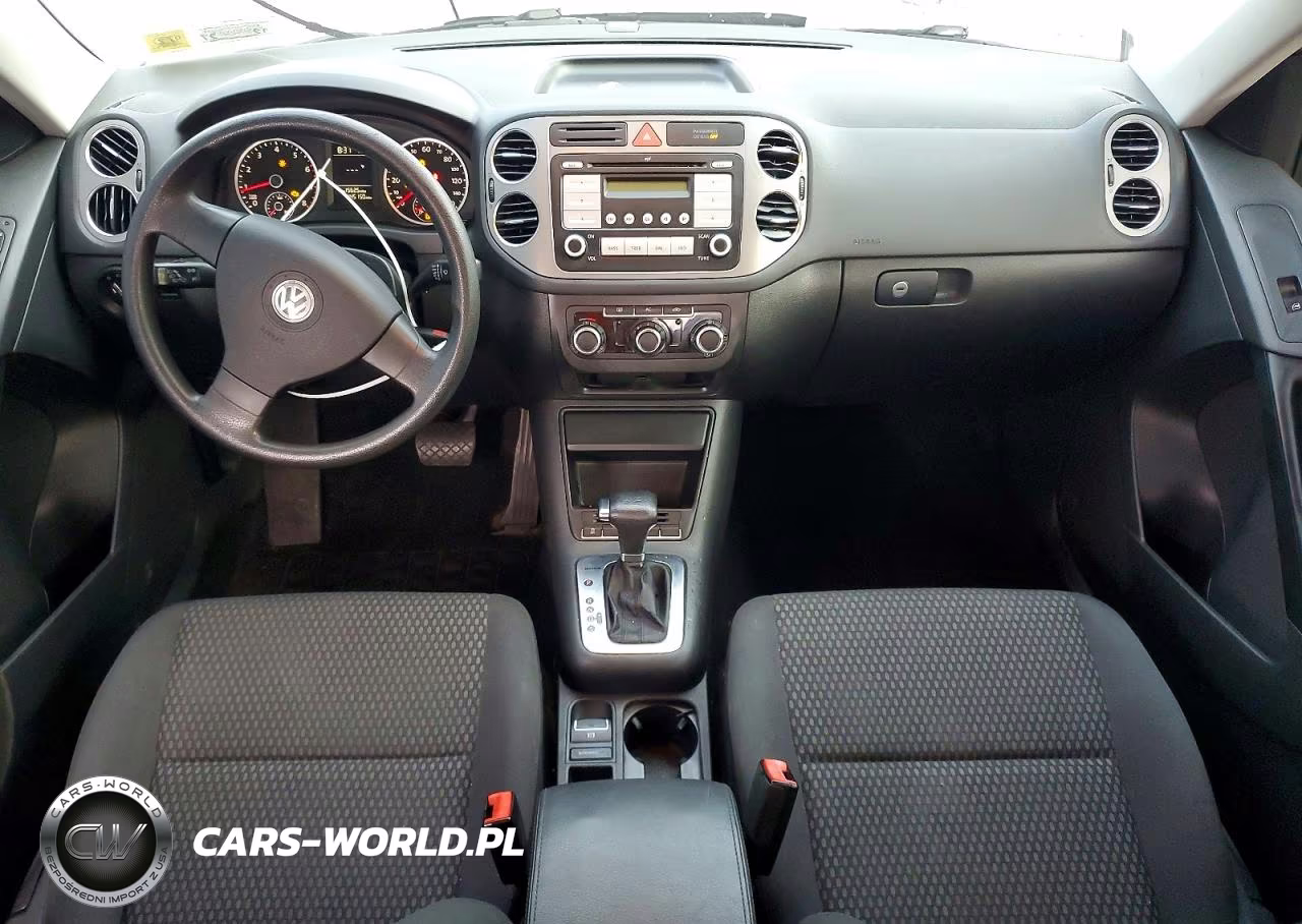 2010 Volkswagen Tiguan S VIN:WVGBV7AX6AW526626 - 8