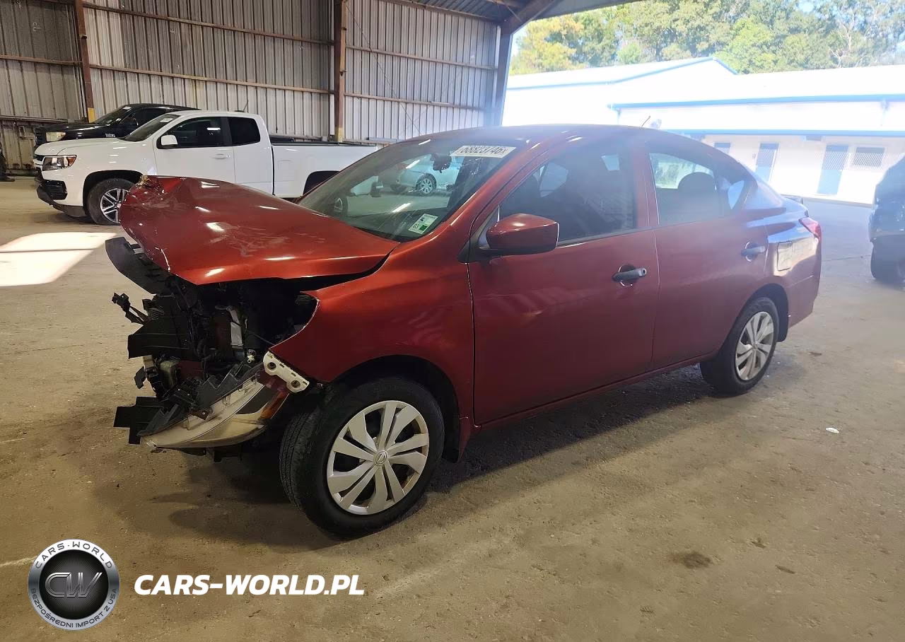 2019 Nissan Versa S Plus