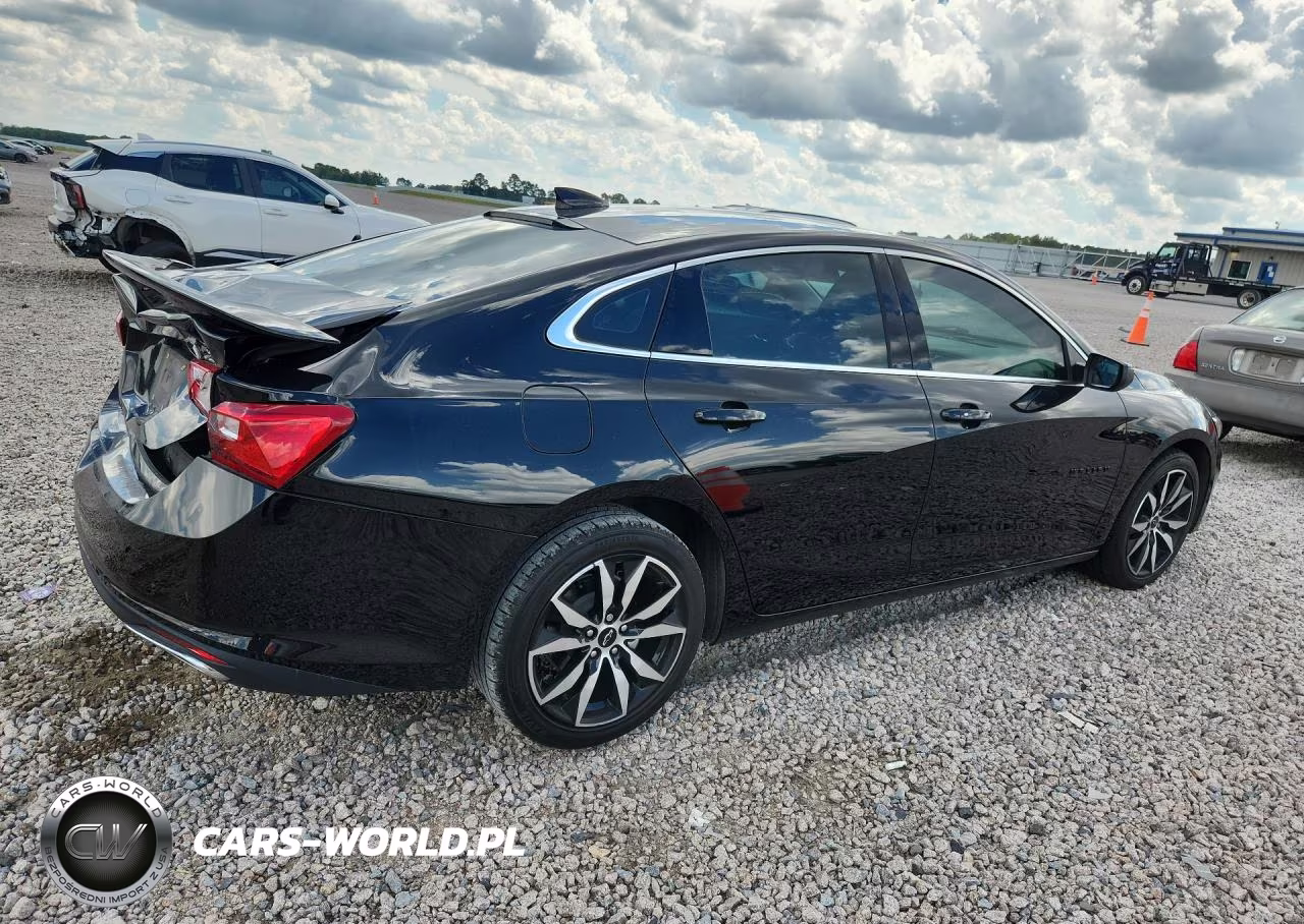 2023 Chevrolet Malibu Rs VIN:1G1ZG5ST3PF194661 - 3