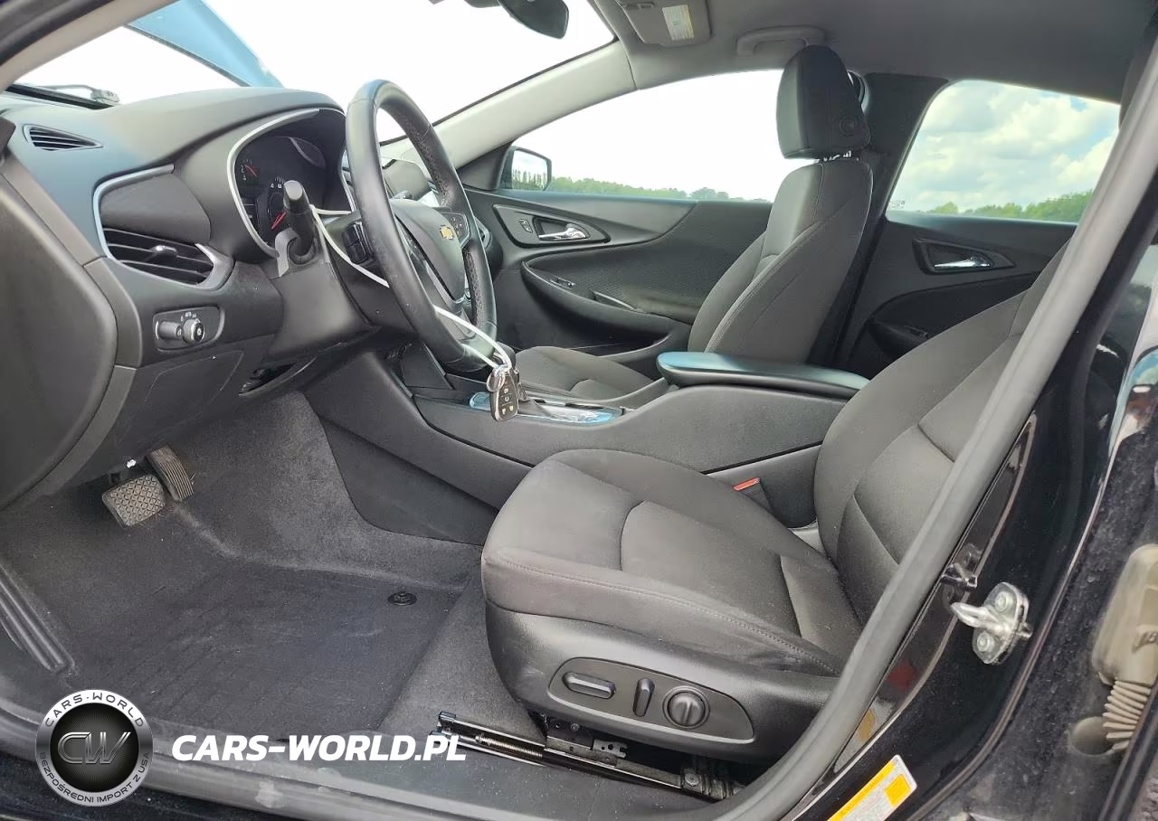 2023 Chevrolet Malibu Rs VIN:1G1ZG5ST3PF194661 - 7