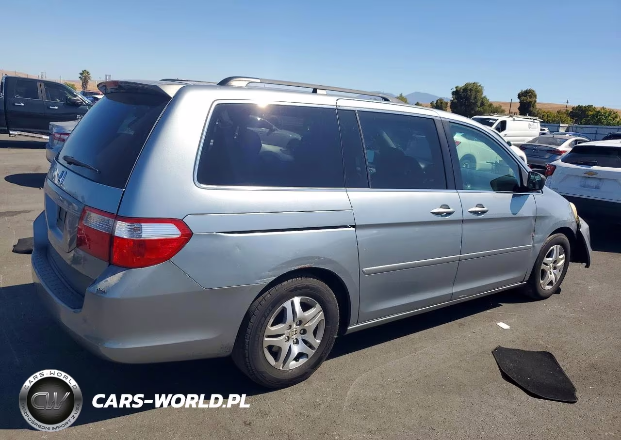 2005 Honda Odyssey Ex VIN:5FNRL38415B128960 - 3