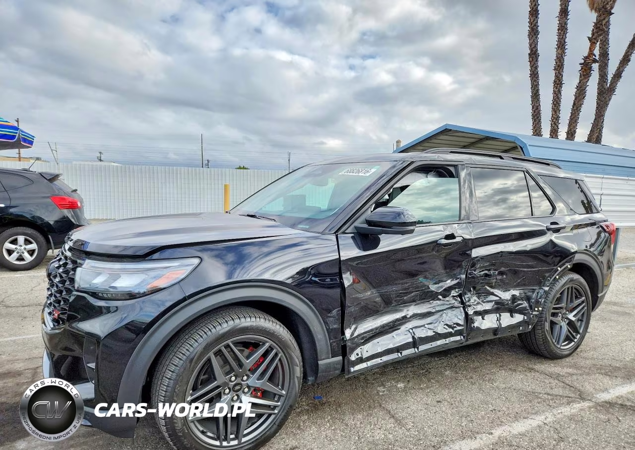 2025 Ford Explorer St