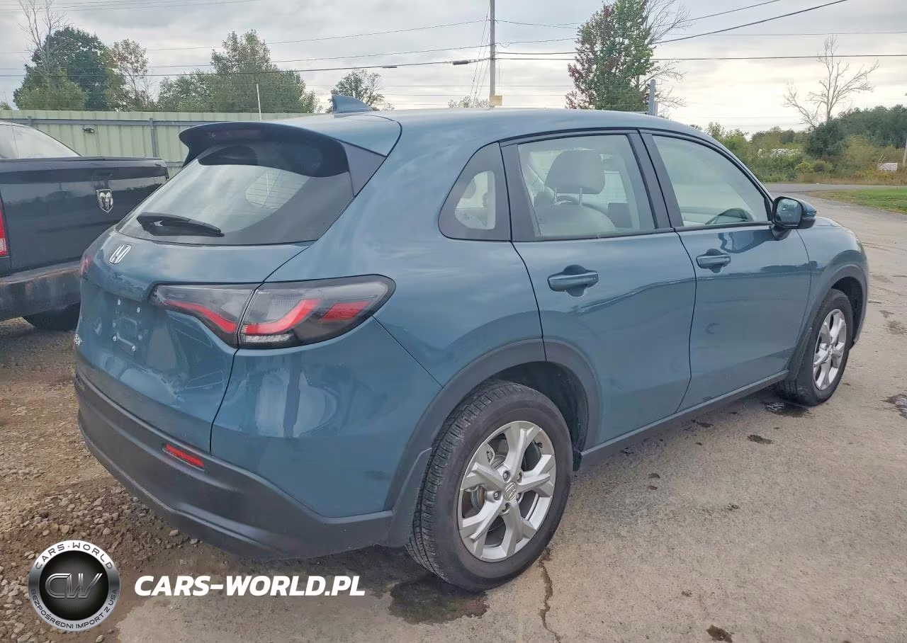 2025 Honda Hr-V Lx VIN:3CZRZ2H36SM792446 - 3