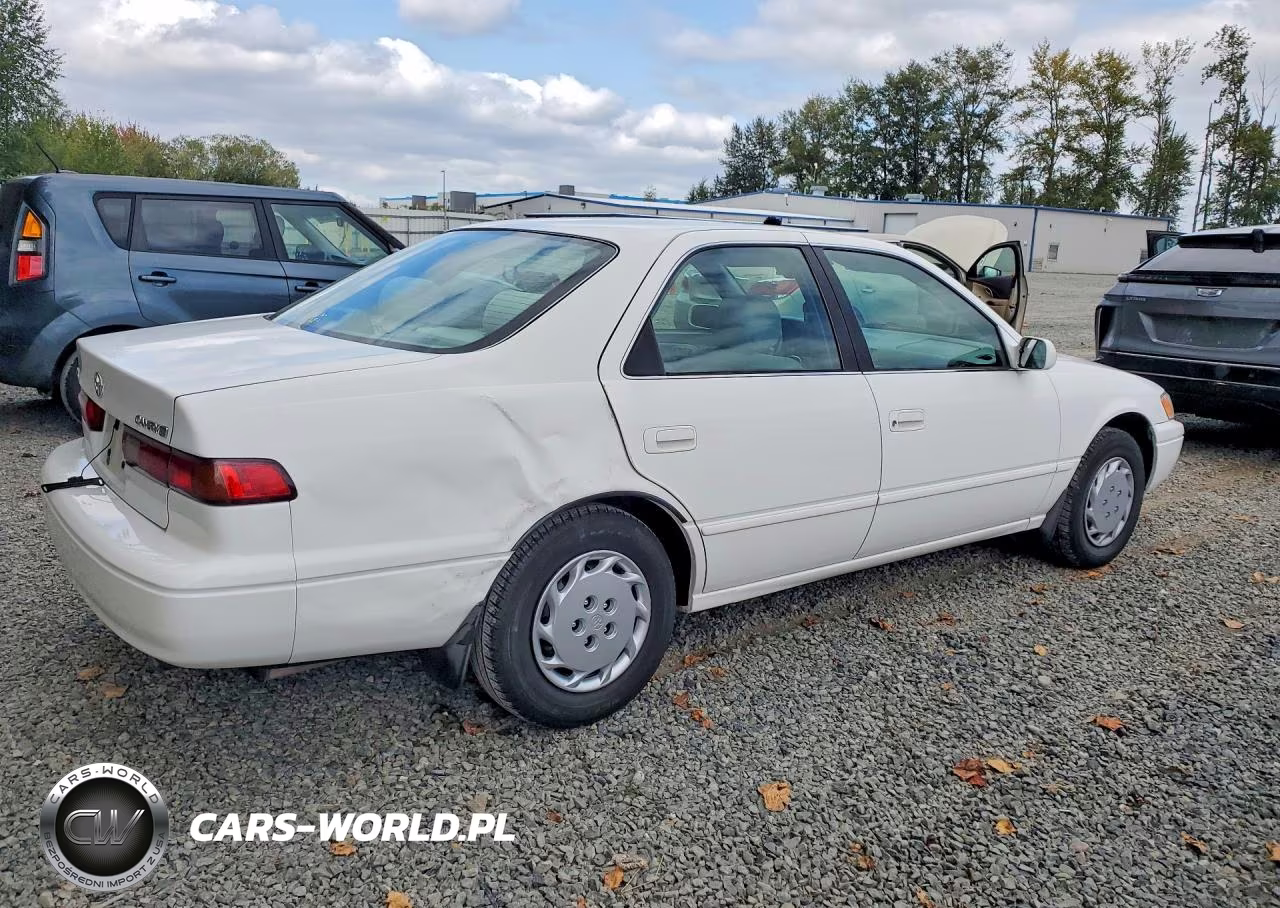 1999 Toyota Camry Le VIN:4T1BG22K6XU391670 - 3