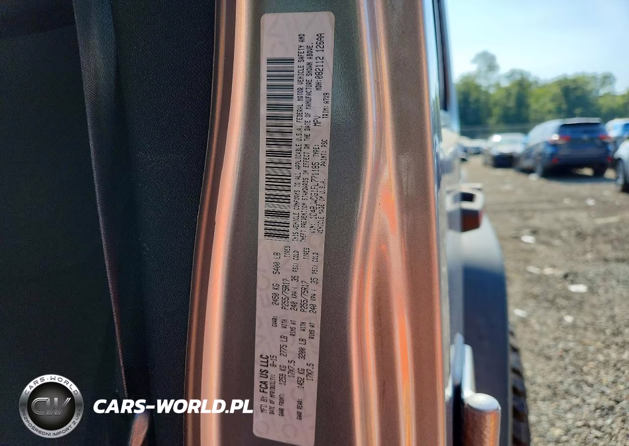 2015 Jeep Wrangler Unlimited Sport VIN:1C4BJWDG1FL771185 - 13